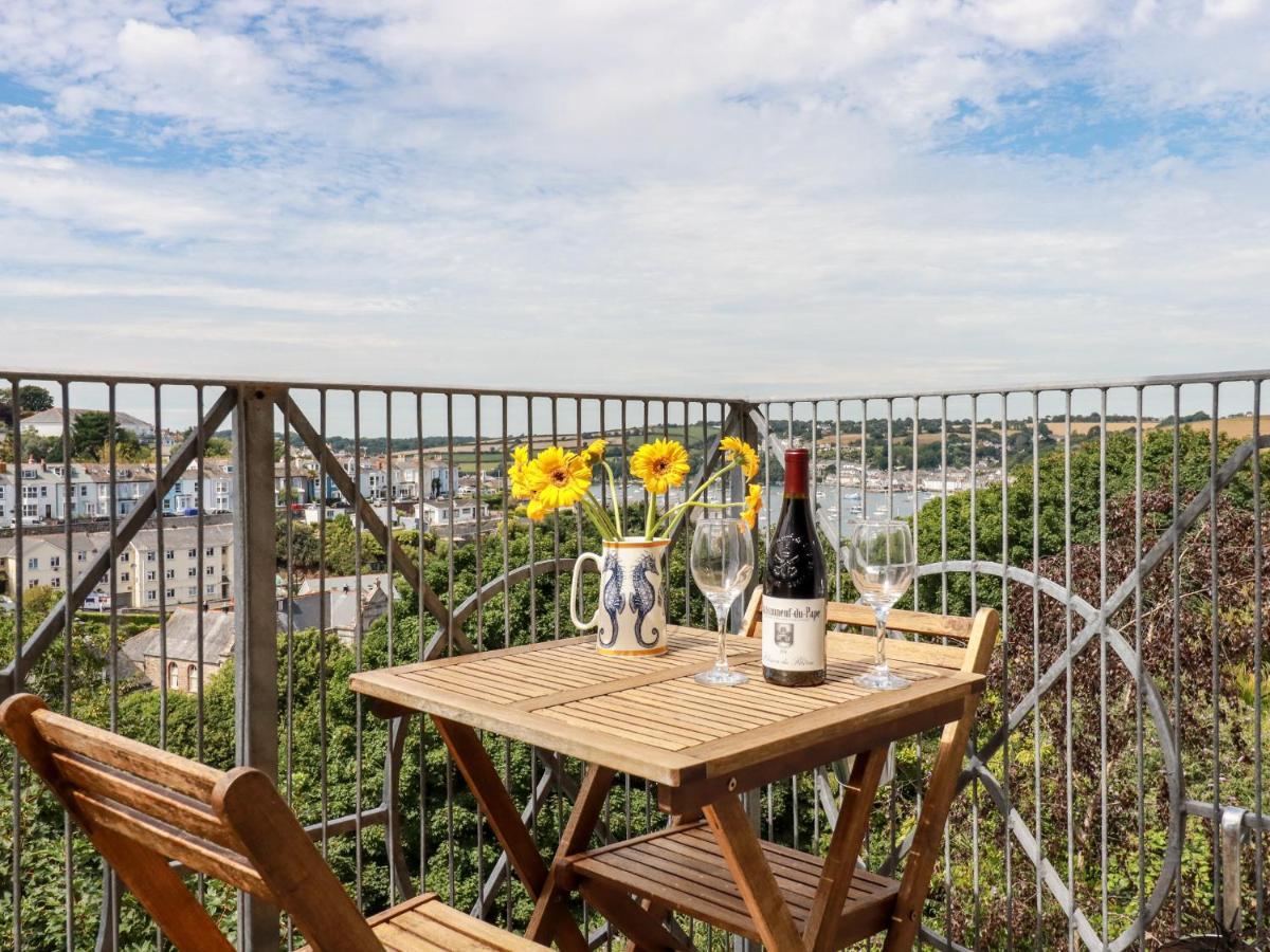 River View Фалмът Екстериор снимка